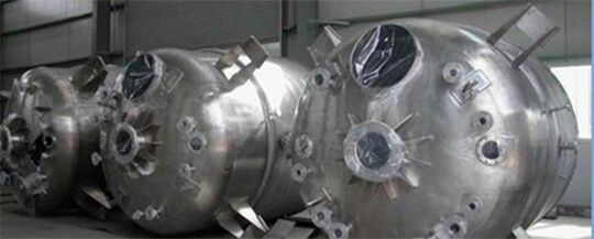 Features of composite pressure vessels